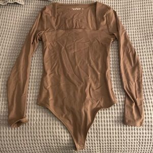 Abercrombie Soft Matte Seamless Long-Sleeve Squareneck Bodysuit Small
